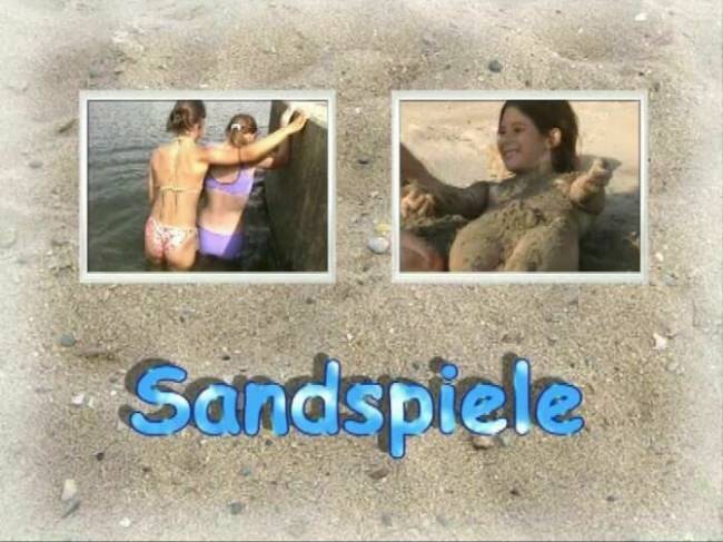 Sandspiele - games of two girls of nudists on a beach - Purenudism video [Pure naturism]